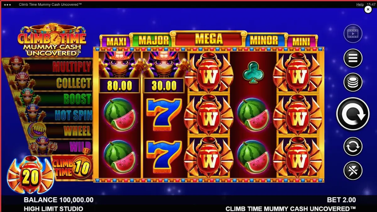 Layar permainan slot Climb Time Mummy Cash Uncovered dengan latar belakang malam Mesir yang mistis.